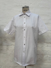 Load image into Gallery viewer, MENS Waiters Short Sleeve White Shirt - Doppio Zero
