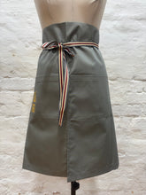 Load image into Gallery viewer, DZ Waist Apron for Waiters/Waitresses
